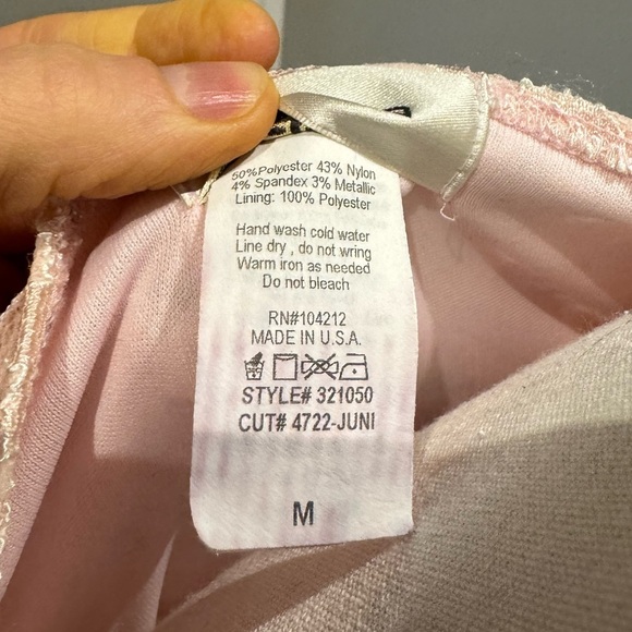 Laura Pink 3/4 Sleeve Sparkly Top Sz M - Picture 4 of 6